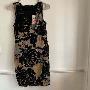 NWT Banana Republic floral dress, 4P